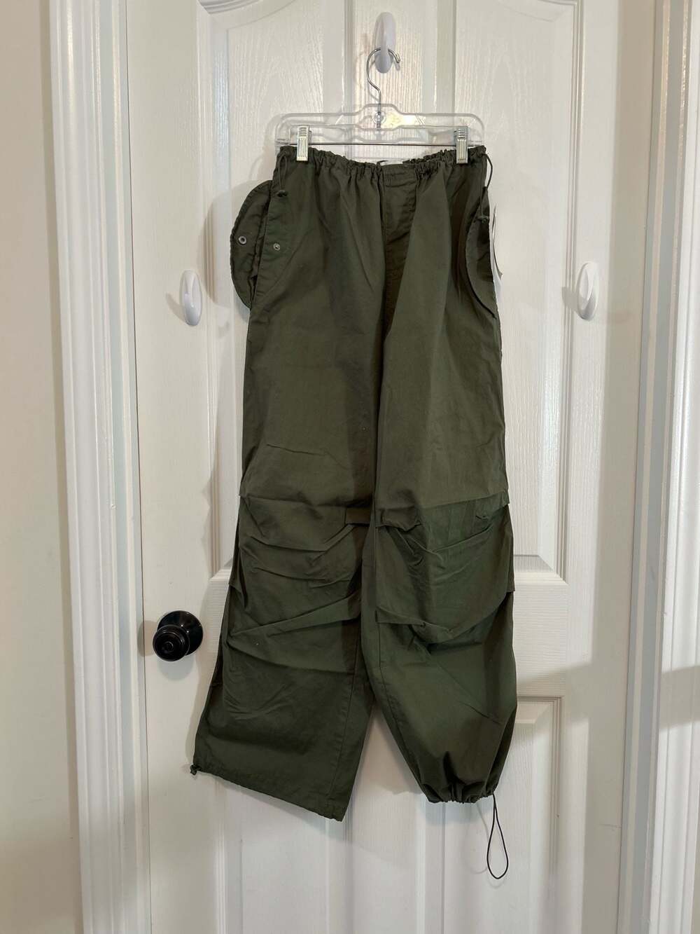True Craft Juniper Green Parachute Pants Size S